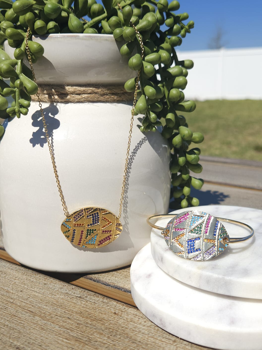 OVAL COLORS NECKLACE