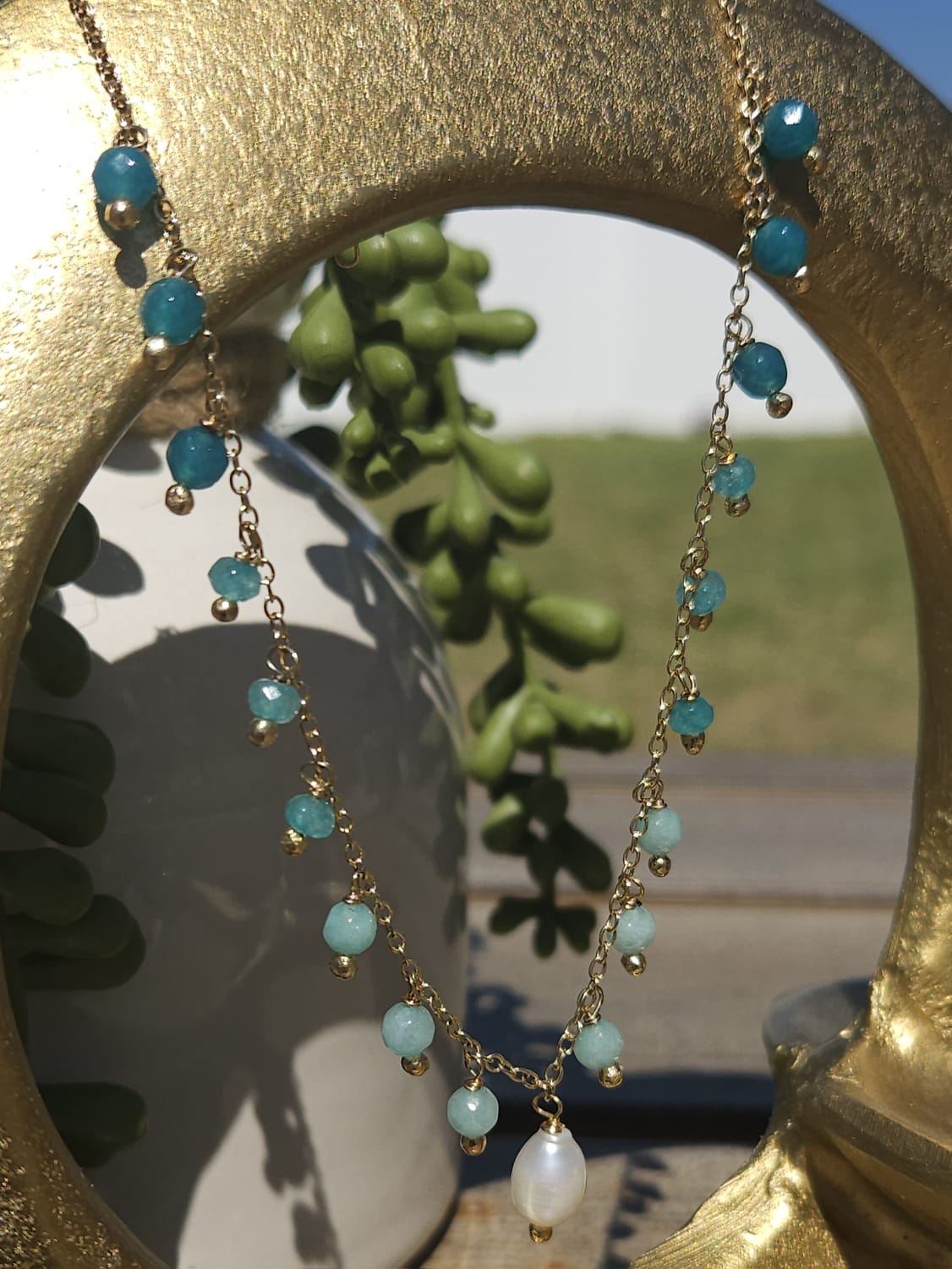PEARL AND CRYSTAL NECKLACE