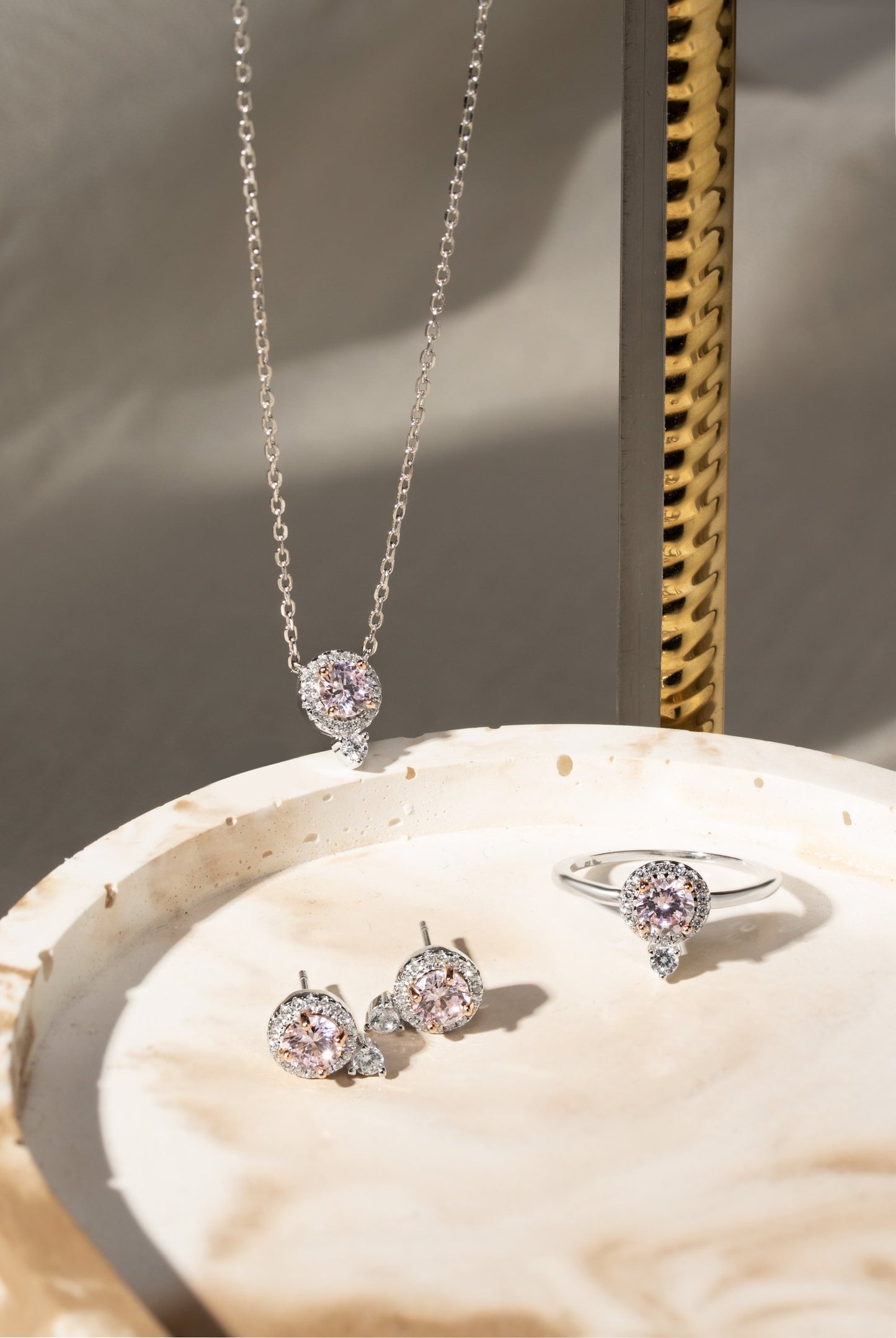 DIAMOND PINK EARRING