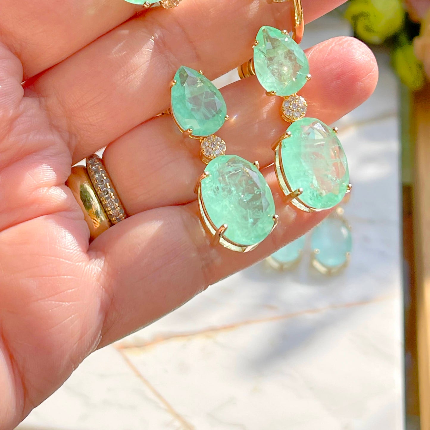 OVAL DROP EARRING