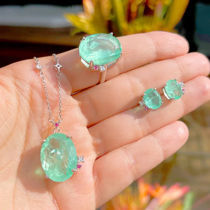 OVAL COLOMBIAN EMERALD NECKLACE