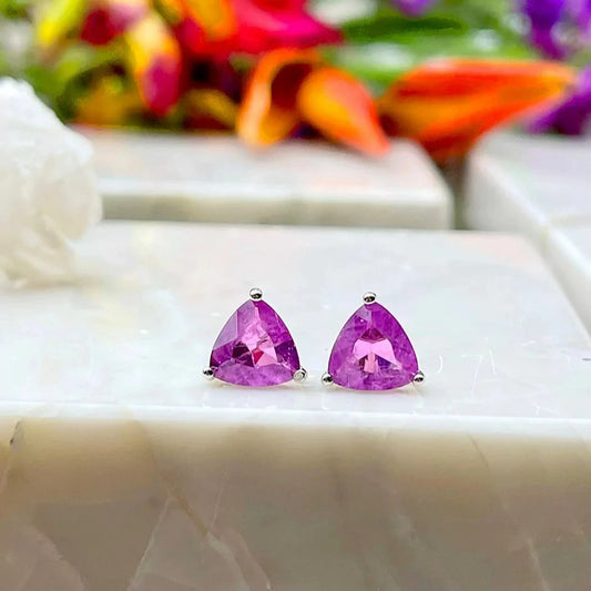 TRIANGLE AMETHYST EARRING