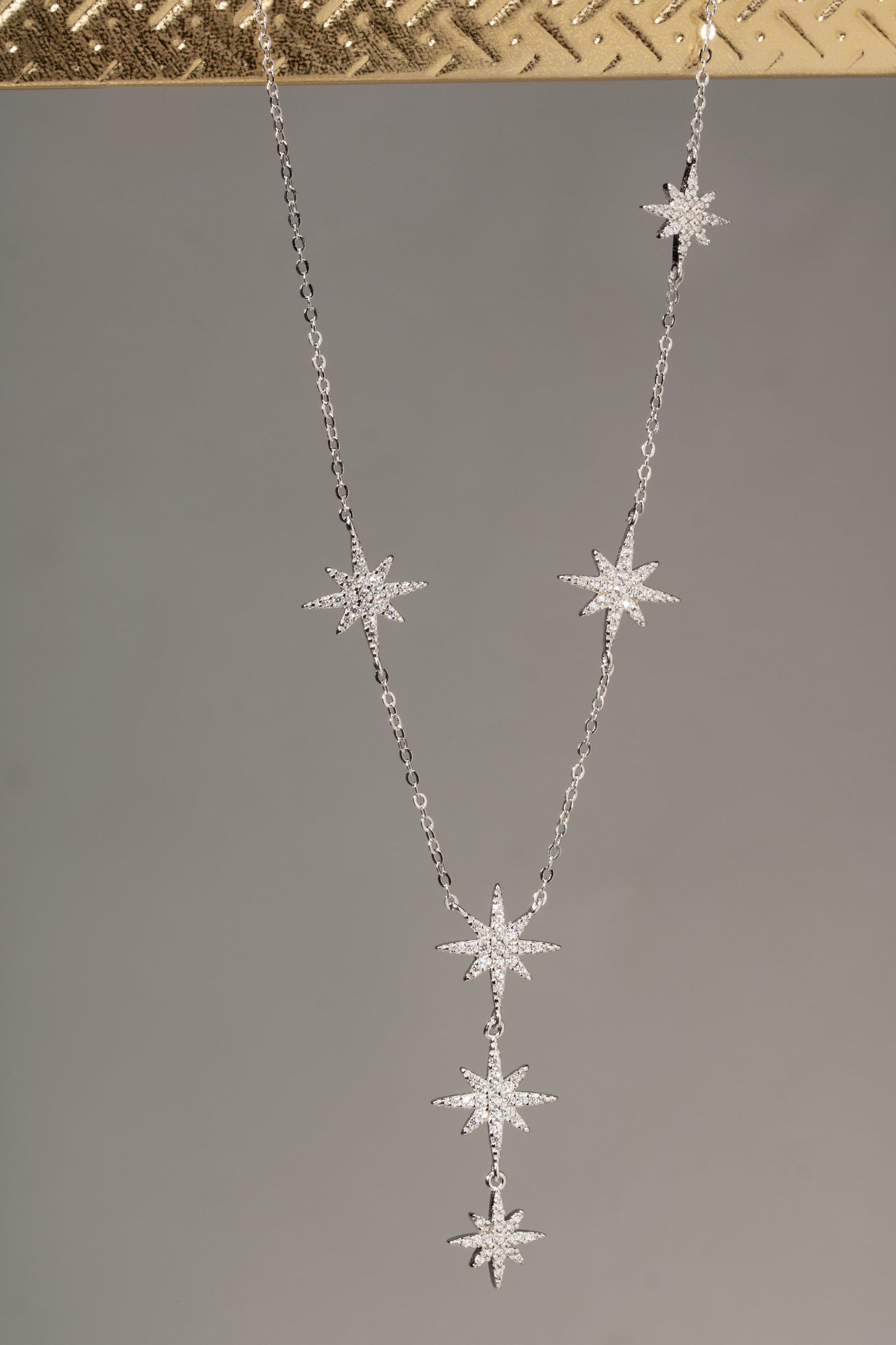 STAR NECKLACE